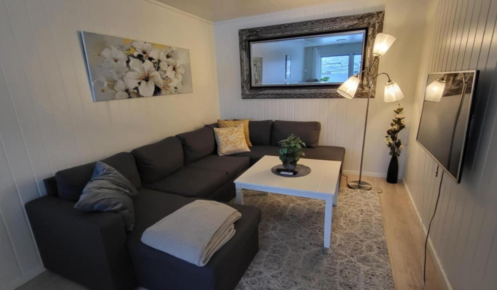 Perfect Apartment For Whale Safari At Skjervoy! Exterior photo